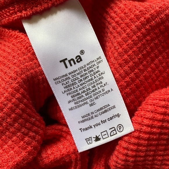 WORN ONCE Tna | Melrose Waffle Short Hibiscus Red - Picture 9 of 15